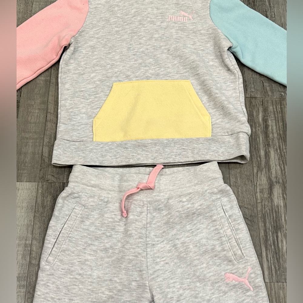 Puma Sweatsuit - Picture 2 of 3